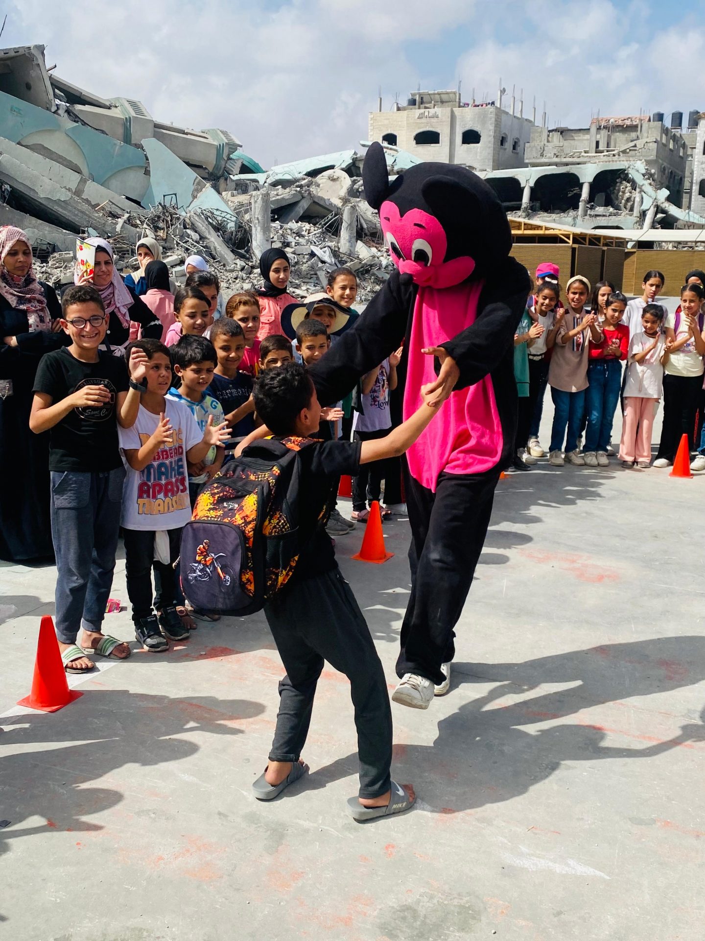 Psychosocial Resilient Minds - MickeyMouse Dancing